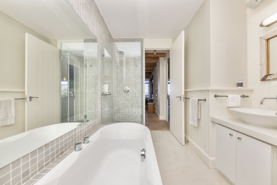 To Let 2 Bedroom Property for Rent in Tamboerskloof Western Cape